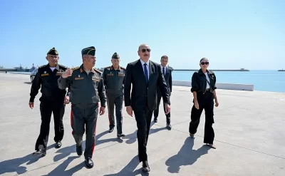 Prezident Hərbi Dəniz Qüvvələrində olub -