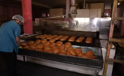 RƏZALƏT! Biləcəridə çörəyi görün necə BİŞİRİRLƏR