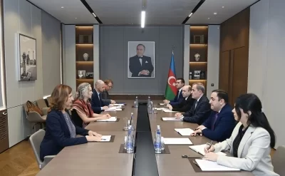 Ceyhun Bayramov Maqdalena Qrono ilə müzakirə apardı –