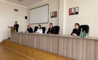 Həbsxanadakı uşaqların vəziyyəti gündəmdə:
