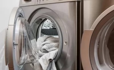 Paltaryuyan maşının qapısını yuyulmadan sonra dərhal bağlamayın