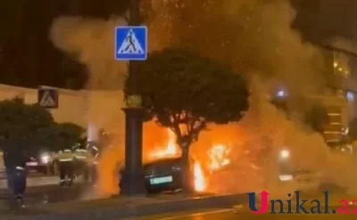 Bakıda qəza törədən avtomobil yandı -