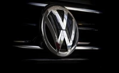 Volkswagen sükan problemi səbəbilə ABŞ-da 208 mindən çox avtomobili geri çağırır