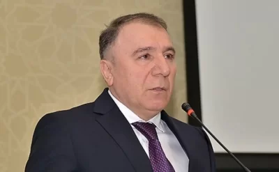 Prezident futbolçu İsgəndər Cavadovu fəxri diplomla