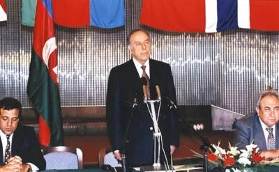 "Əsrin müqaviləsi"nin