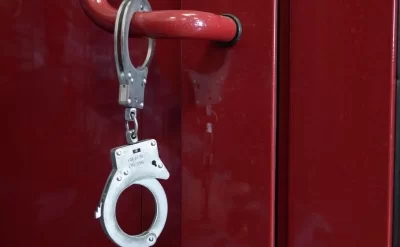 Yasamalda xeyriyyə adı altında dələduzluq edən 70 yaşlı qadın