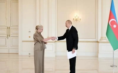 İlham Əliyev İsveçin yeni təyin olunmuş səfirini