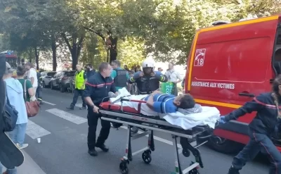 Fransada insident: Sürücü avtomobili kütlənin