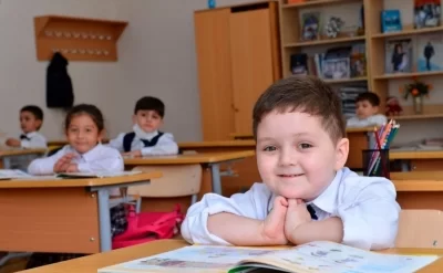 Məktəbdə kolbasa, sosiska yemək qadağandır? -