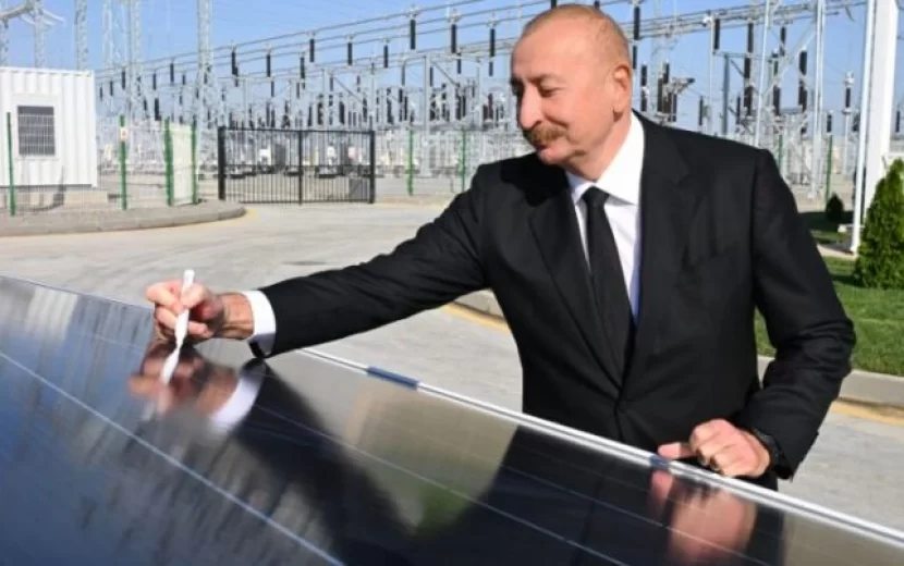 Prezident "Qobustan" Günəş Elektrik Stansiyasının