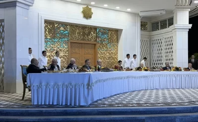 Əliyev və Paşinyan masa ətrafında danışdılar - VİDEO