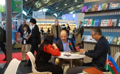 Nəşriyyat təmsilçilərimiz Frankfurt kitab sərgisində - FOTO