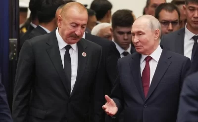 İlham Əliyev Putinlə ayaqüstü söhbət etdi