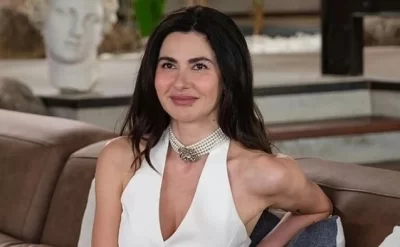 Nəsrin vahid məktəbli formasına