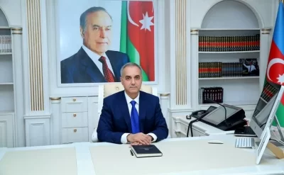 İcra başçısı üç vəzifəli şəxsi