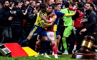 “Qalatasaray” – “Fənərbaxça” derbisinin ağır bədəli – Milyonluq cərimələr, futbolçulara qadağa!