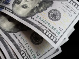 image-dollar-forecast-2023