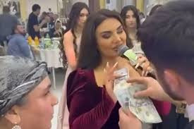 Şəbnəm Tovuzlunu “dollar yağışı”na tutan ailə narkotacir imiş – VİDEO