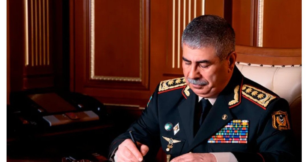 Azərbaycan müdafiə naziri Pakistana başsağlığı VERDİ