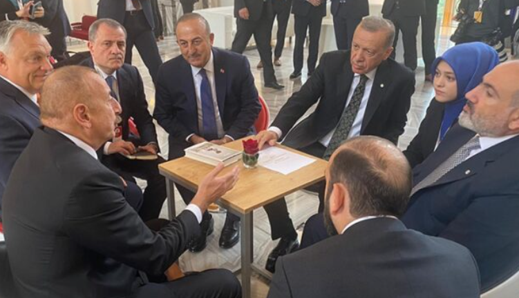 Paşinyan Türkiyəyə Bakı ilə saziş imzalamaq üçün gedir – YENİ GƏLİŞMƏ 