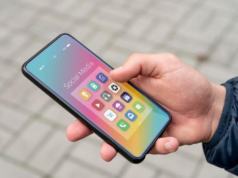 Sosial şəbəkələr dəbdən düşür – Paylaşımlar azalıb