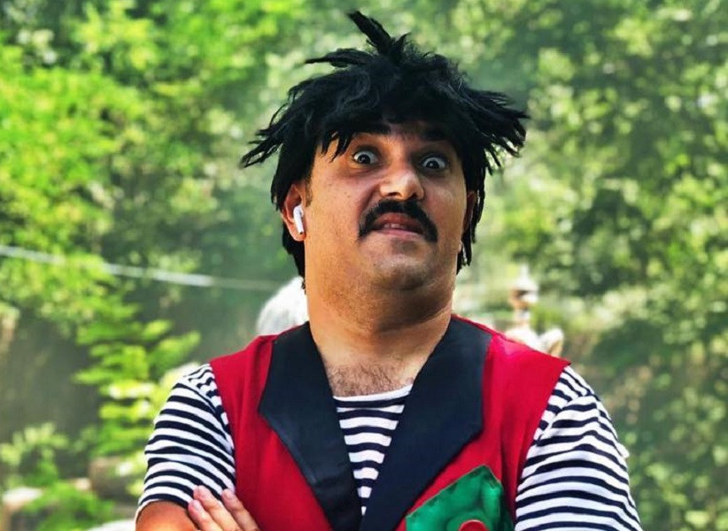 “Fəlakət” tanınmış aktrisa ilə sevgilidir? – VİDEO