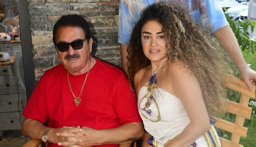 Tanınmış müğənni qızını rədd etdi