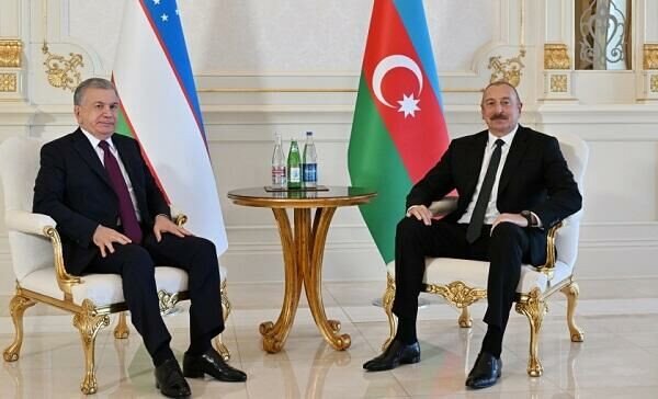 Prezidentlərin təkbətək görüşü başladı