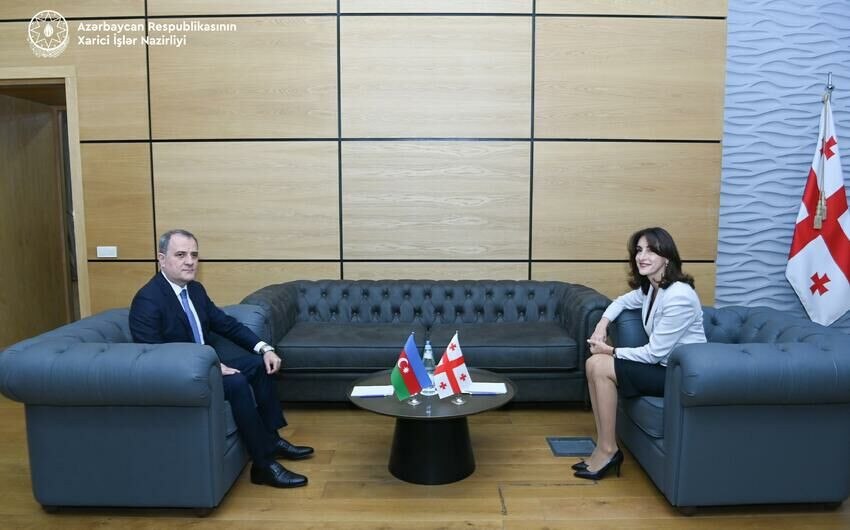 Ceyhun Bayramovun gürcü həmkarı ilə təkbətək görüşü keçirilir 