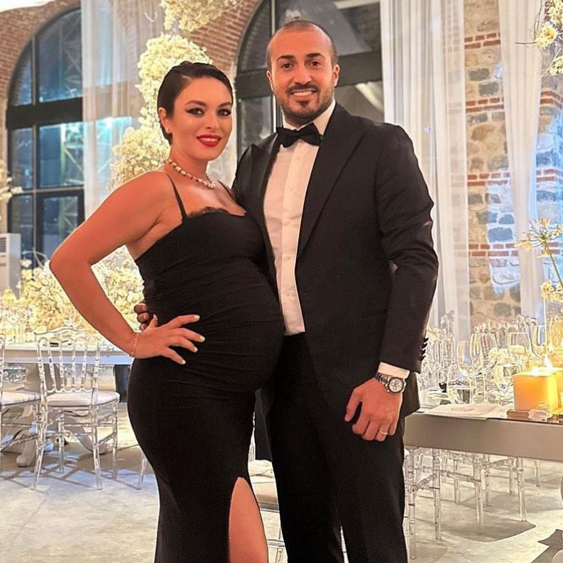 Ezgi Molanın keçmiş əri güllələndi – Video