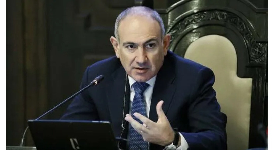 Paşinyan buna görə üzr istədi