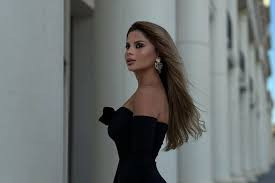 Aynişanın 150 minlik Venesiya tərzi – FOTO