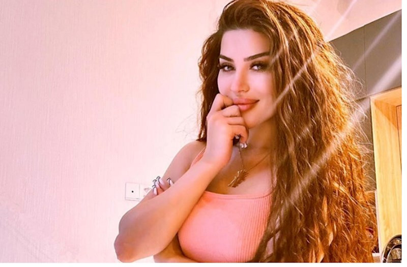 Bu da Nəfəsin hər kəsdən gizlətdiyi SEVGİLİSİ — tanınmış müğənnidir? (VİDEO)