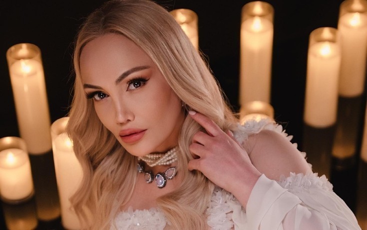 “30 manata 10-15 səhifədən şərh yazırlar” 