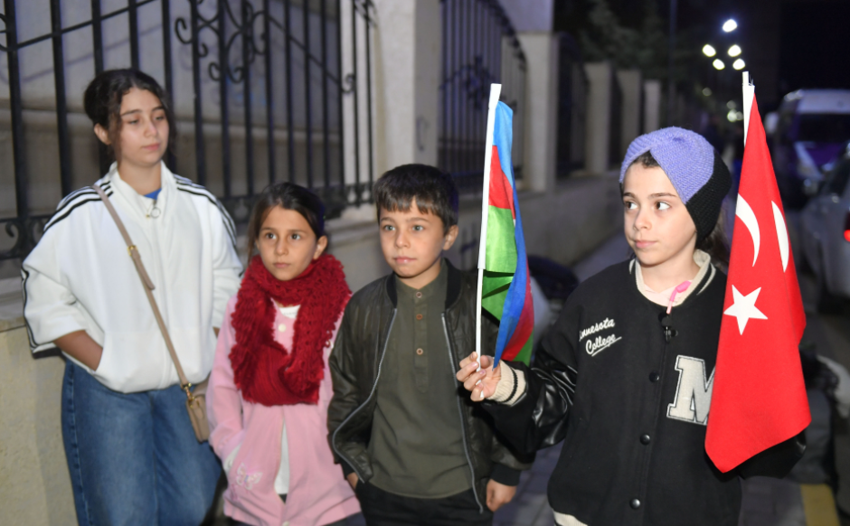 Kəlbəcər şəhərinə növbəti köç karvanı yola salındı 