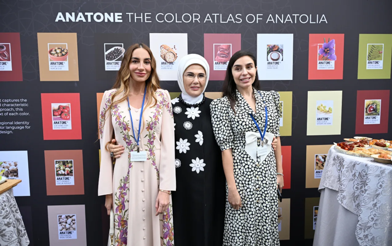 Leyla və Arzu Əliyevalar Nyu-Yorkda sərgidə – Foto