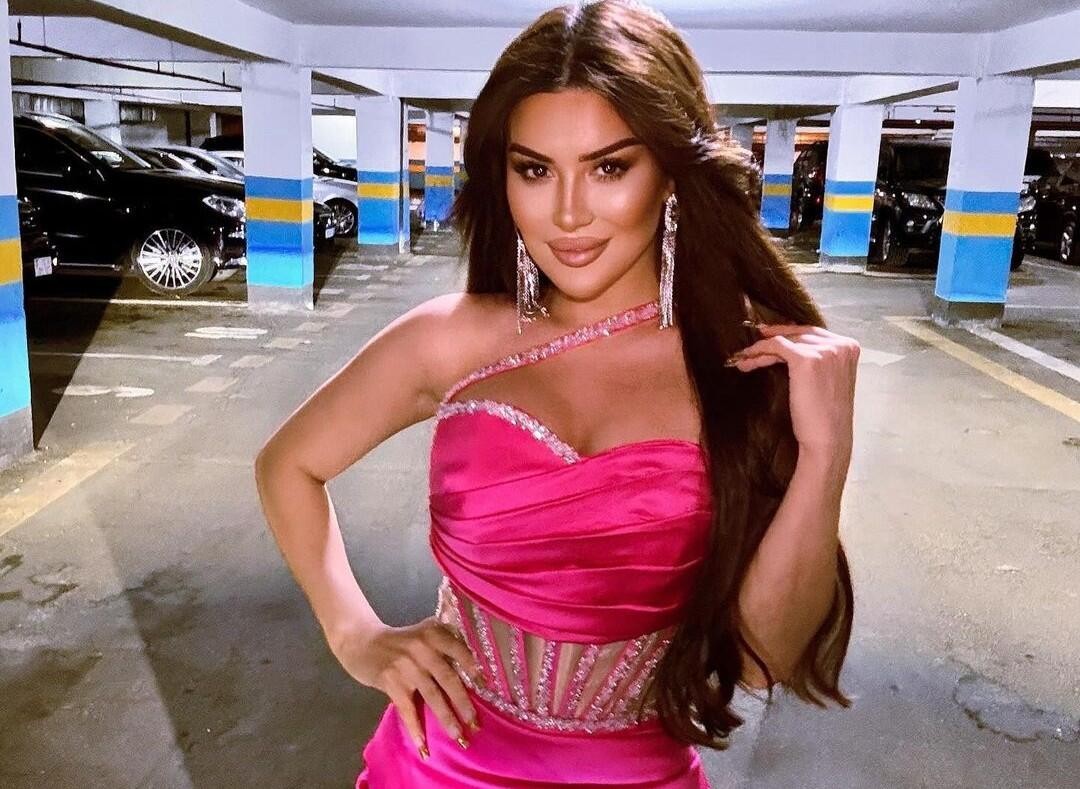 Nəfəsin səhnə geyimi TƏNQİD EDİLDİ