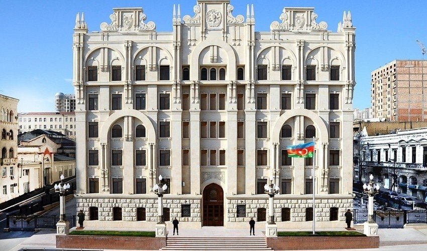 Sosial şəbəkələrdə dələduzluq etməkdə şübhəli bilinən şəxs saxlanılıb