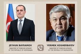 Ceyhun Bayramov qazaxıstanlı həmkarını təbrik etdi