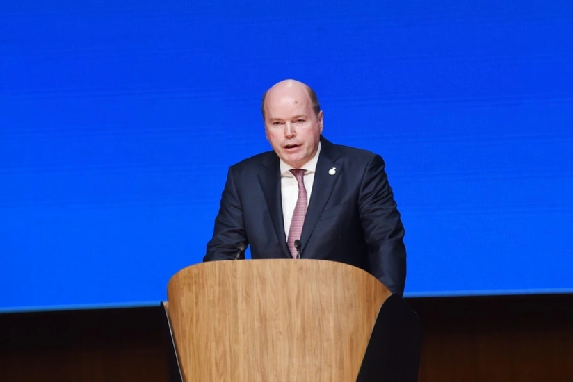 Prezident Counz Robert Qəri ilə bağlı sərəncam imzaladı