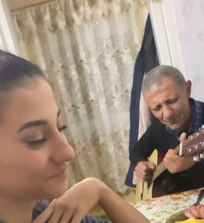 “İndi isə Azərbaycan dilində” – erməni qadının ifası gündəm oldu – VİDEO