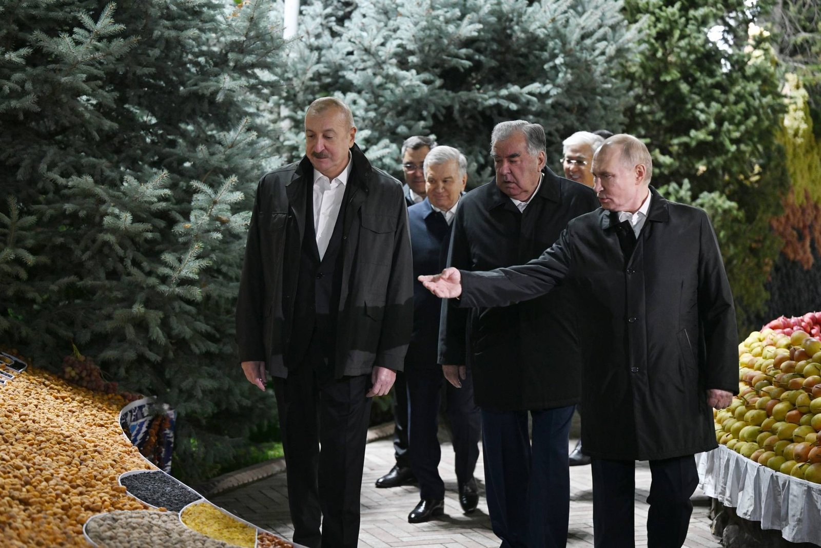 İlham Əliyev Düşənbədə MDB dövlət başçılarının qeyri-rəsmi şam yeməyində iştirak edir