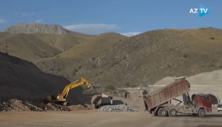 Zəngəzurla bağlı MÜJDƏLİ XƏBƏR: nəhəng dağlar yarılır, Naxçıvana belə yol açılır – VİDEO