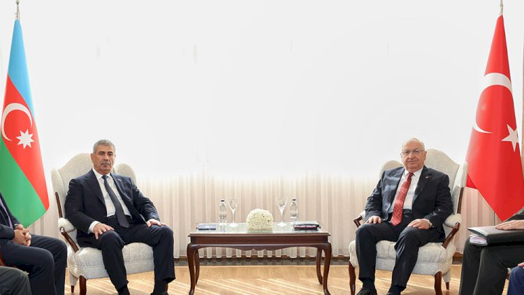 Azərbaycan və Türkiyə müdafiə nazirləri Ankarada görüşdü
