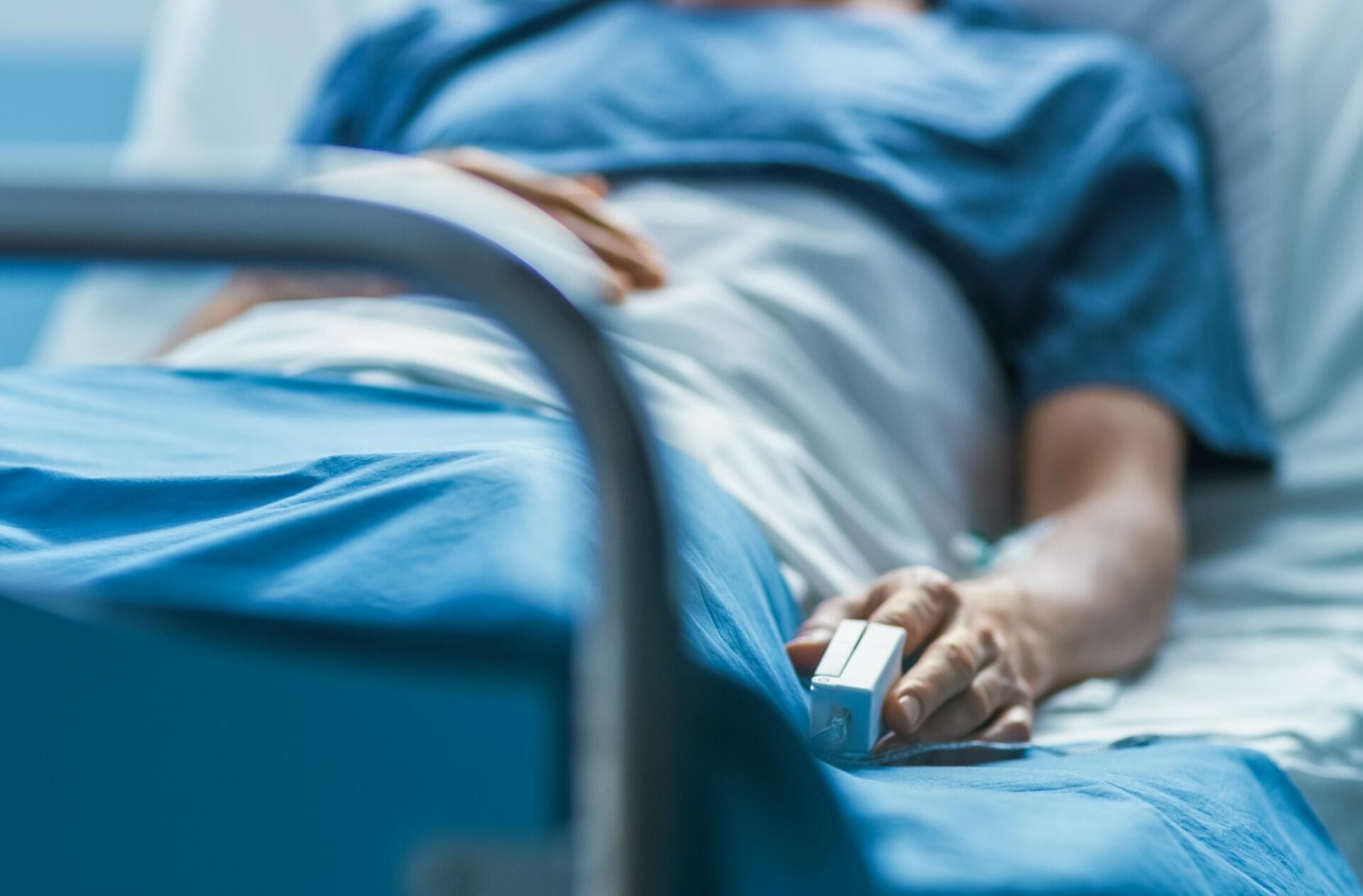 Əfsanəvi aktrisa təcili xəstəxanaya yerləşdirildi: həkimlər narahatdır – FOTO