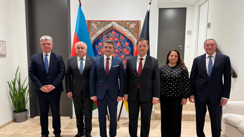 Türk dövlətlərinin Almaniyadakı səfirlərinin toplantısı keçirildi