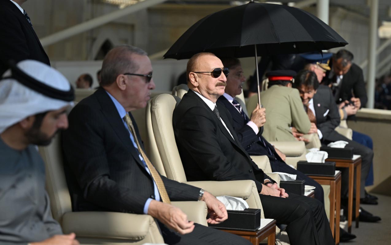 Bakıdakı paraddan tarixi görüntülər – FOTOLAR