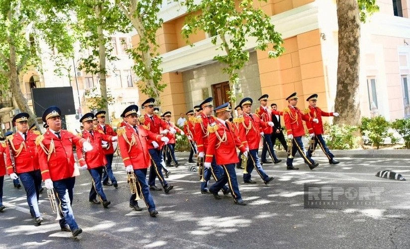 Bakıda hərbçilərin zəfər yürüşü BAŞLADI