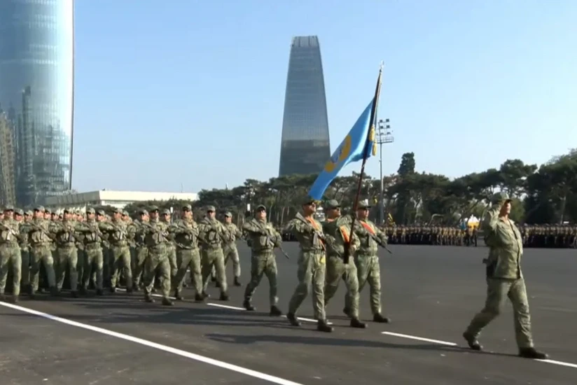 Bakıdakı hərbi paradda ilk…. – VİDEO