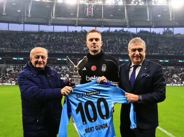 image-besiktasin-milli-yildizi-fenerbahce-ile-temasa-gecti-bos-mukaveleye-imza-atiyor-zgud